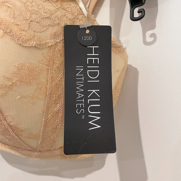 Heidi Klum Lacy Nude Bra size 12DD - Picture 2 of 5